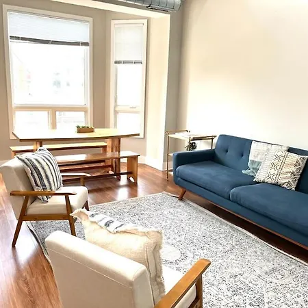 Beautiful Unit Chi In Prime River North - Top Floor