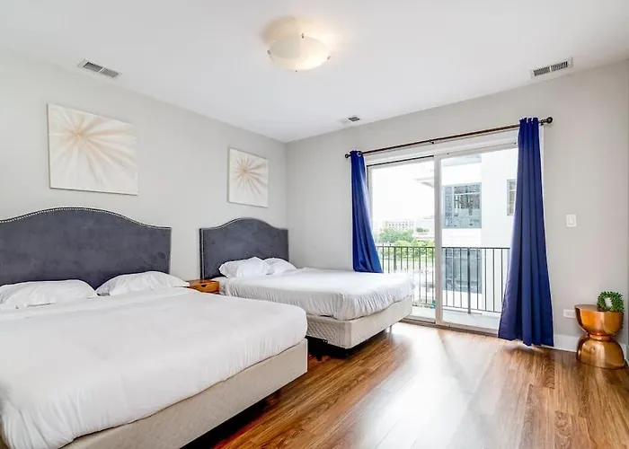 Beautiful Unit Chi In Prime River North - Floor Chicago